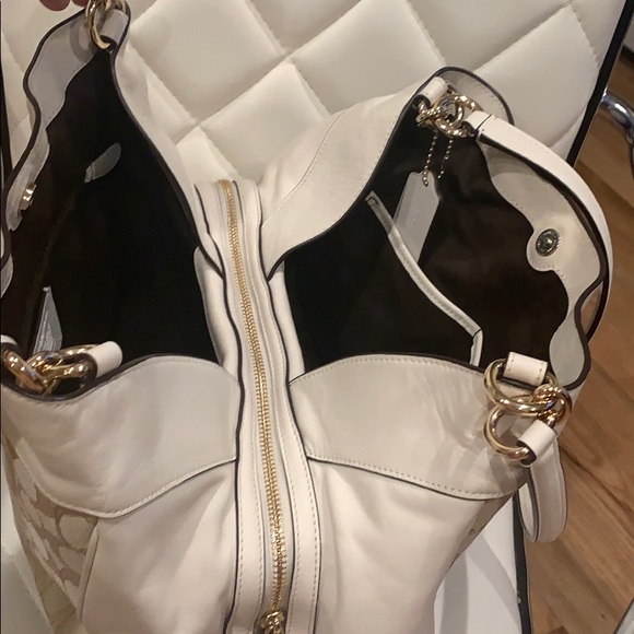 COACH Lexy Signature Shoulder Bag - Picture 6 of 11